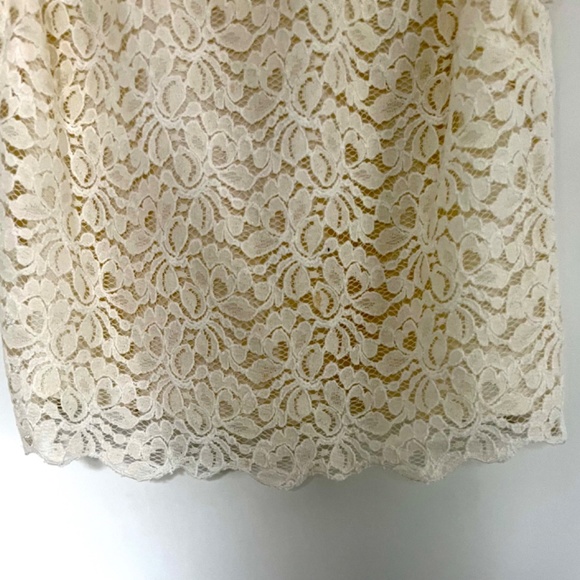 Aritzia Talula Lace Cropped Top, Cream, Size XS - Picture 8 of 9